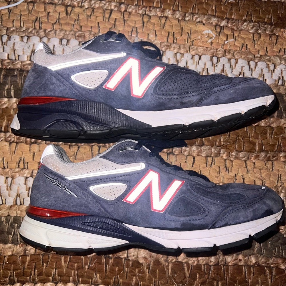 New balance 990 V4 made in the USA men’s size 11